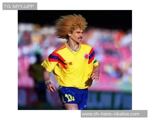 足球金毛狮王的传奇旅程与荣耀时刻揭秘